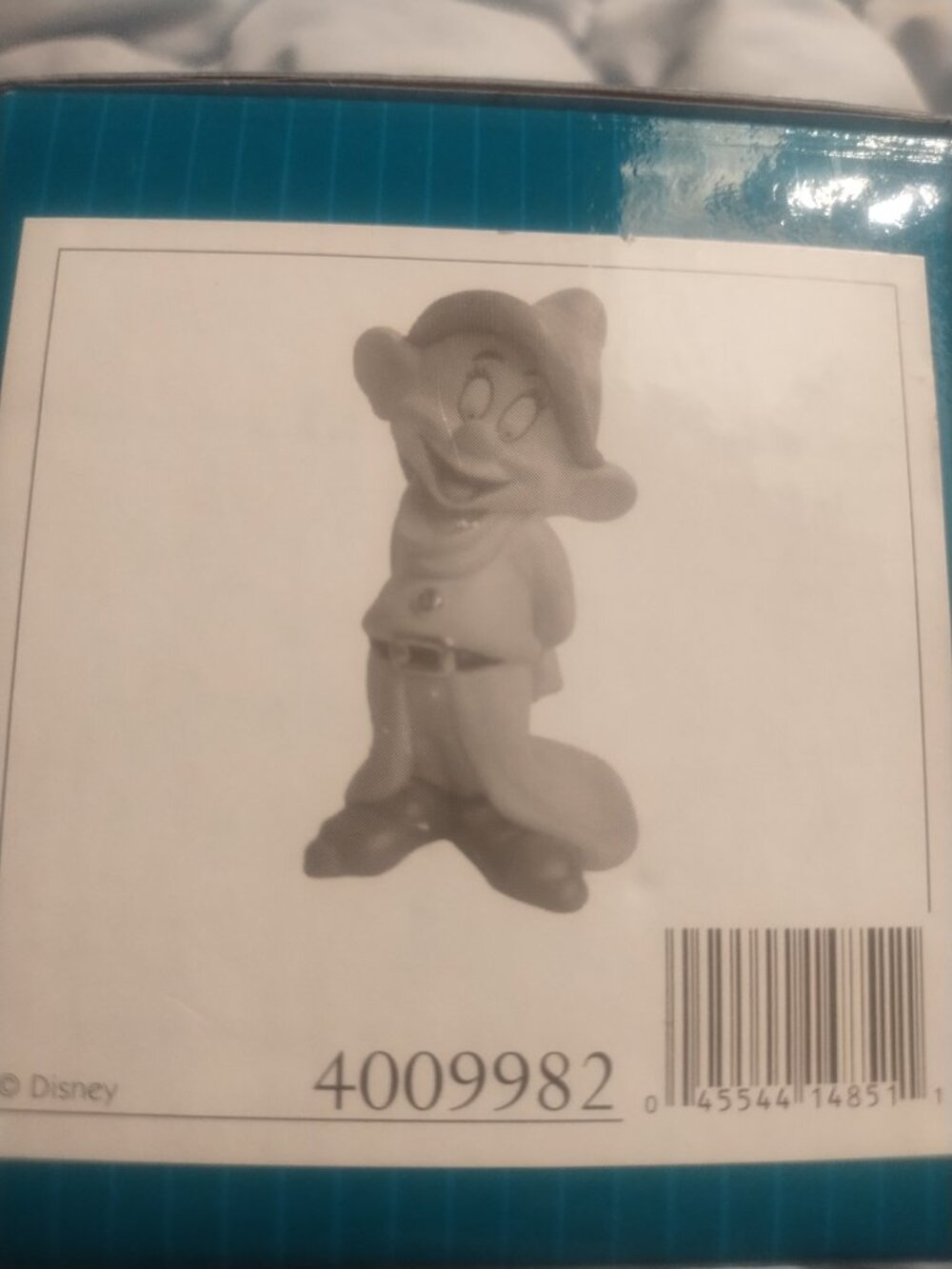 New in Box Ceramic Dopey with Pin - Picture 2 of 7